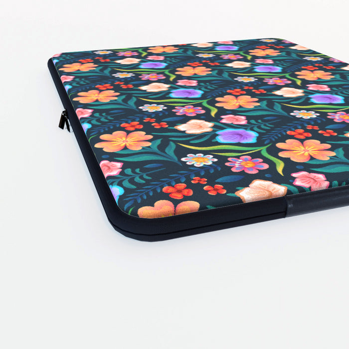 Laptop Skin - Very Floral - printonitshop