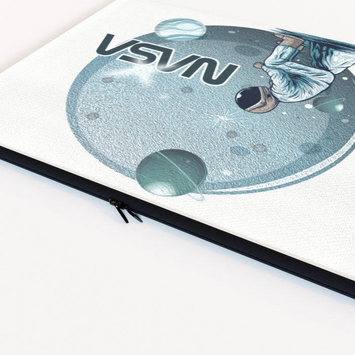 Laptop Skin - Lonely Spaceman - printonitshop